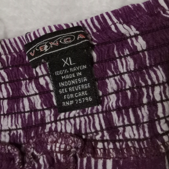 5 for $10 Venga Dark Purple & White Print 100% Rayon Wide Leg Pants - Picture 2 of 3